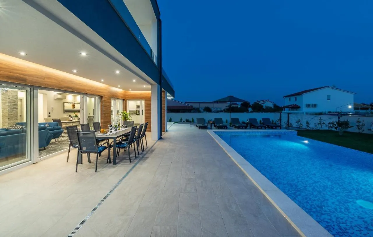 Vila Mersi Pula Croatia
